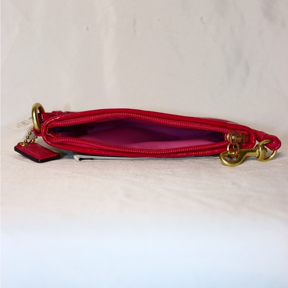 NWT Coach vintage Poppy Wristlet pink and gold